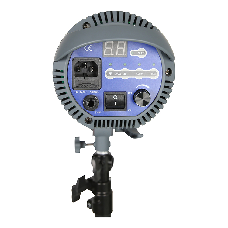 Illuminazione Fotografica ad A - Strobe Light Studio recensione e prezzo